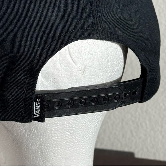 Vans Rose Graphic Snapback Hat – Black Floral Streetwear Skate - Picture 4 of 7